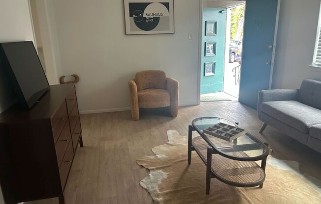 1 bed, 1 bath, 622 sqft, $1,085, Unit 202