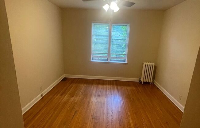 2 beds, 1 bath, 753 sqft, $1,409, Unit 208