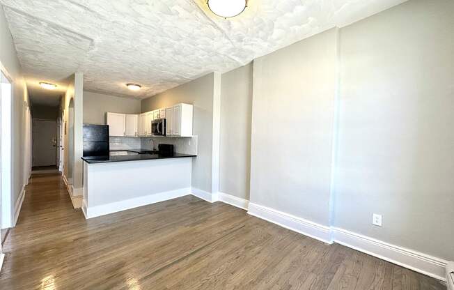 93 Grant Ave #2
