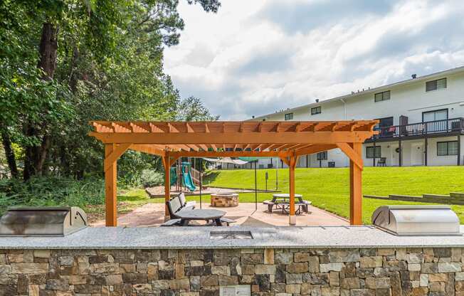 Firepit Grill Picnic Area  at Pinewood Townhomes, Tucker, GA, 30084