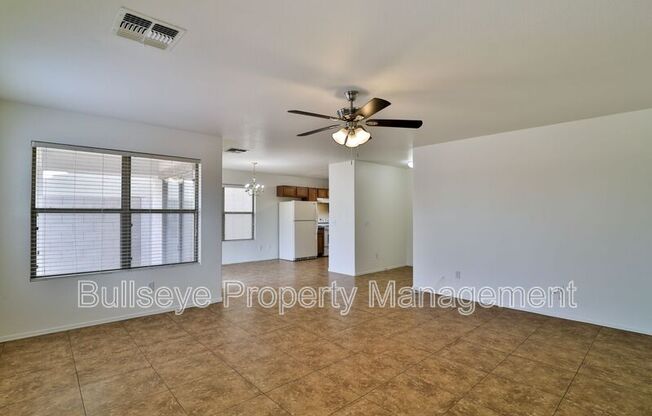 1069 E LOWELL CT
