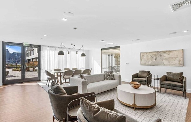 1 bed, 1 bath, 778 sqft, $3,595, Unit 606