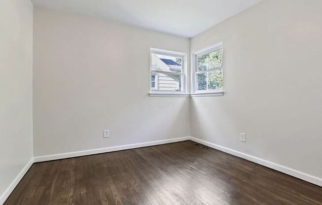 2 beds, 1 bath, $1,440