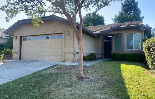 3 beds, 2 baths, $2,695