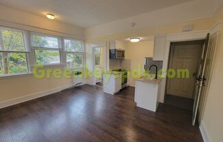 Studio, 1 bath, 550 sqft, $1,195, Unit 2