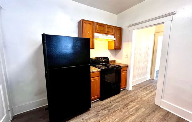 3 beds, 1 bath, $1,500