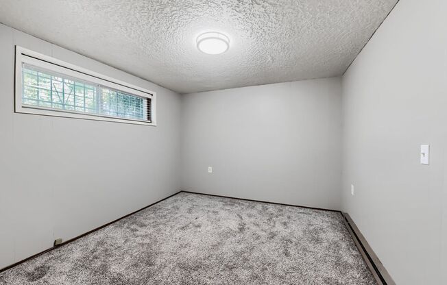 3 beds, 3 baths, $2,250