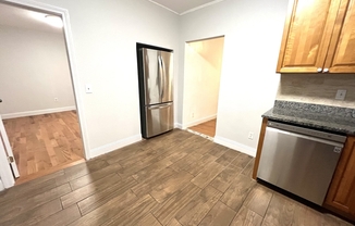 3 beds, 1 bath, 1,200 sqft, $2,730, Unit 1/F