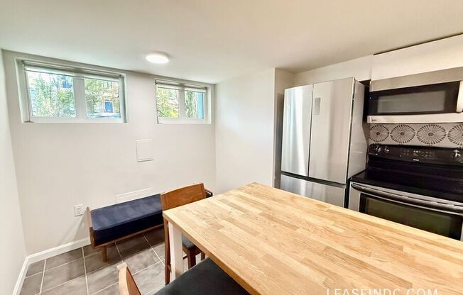 1850 3 ST NW