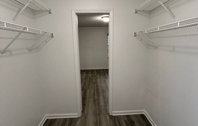 1 bed, 1 bath, 600 sqft, $942, Unit 1901 8B