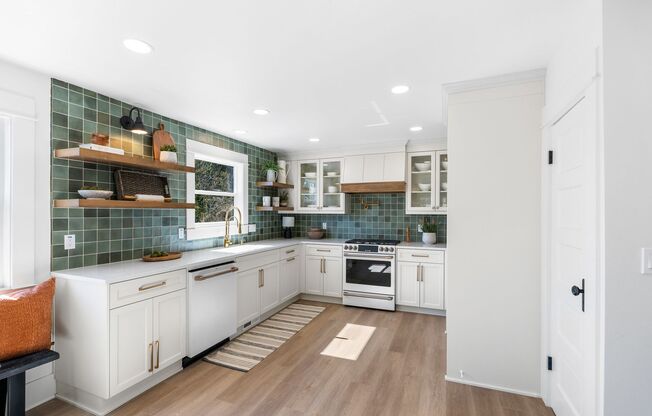 Freshly Remodeled Stunner Perched on the Hills! Luxury, Modern, Elevated, and Effortlessly Hip 5-Bed 3.5 Bath Home