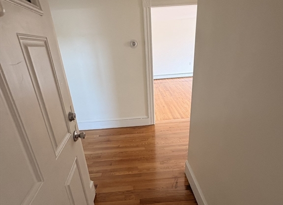 327 WOOD AVE