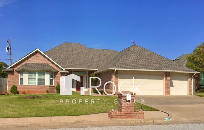 Need space? Take a look at this 4 Bedroom/4.5 Bathroom Home in SW Edmond! *HALF OFF 1st Month's Rent*