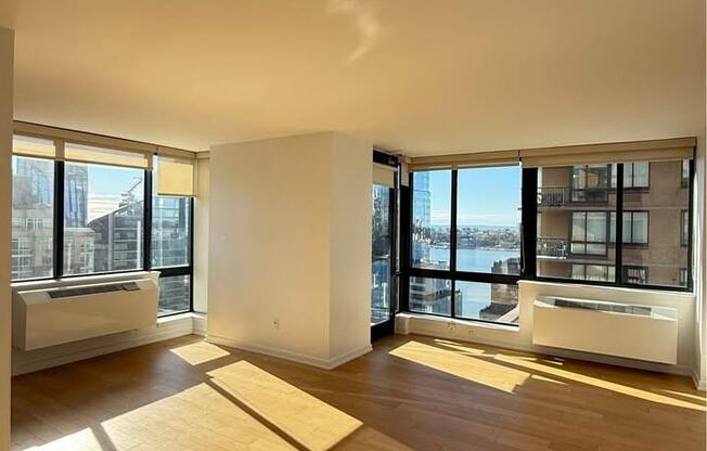 2 beds, 2 baths, $6,000, Unit P27A