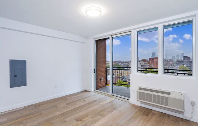 Amana Astoria Residential