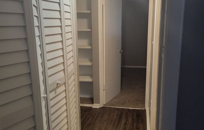 2 beds, 2 baths, 1,000 sqft, $900, Unit 3741 Alibi #2