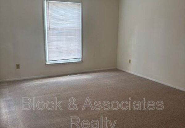 1236 BEVERLY DR