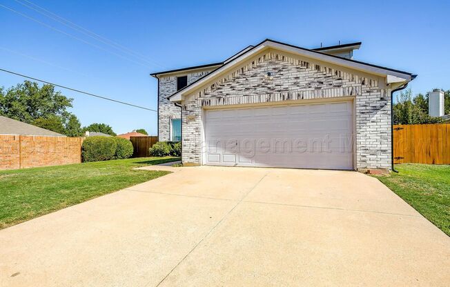 Beautiful two-story home in Prime Location