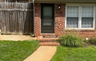 2 beds, 1 bath, $1,355, Unit 3139 Orleans Court