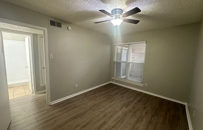 1 bed, 1 bath, 630 sqft, $985