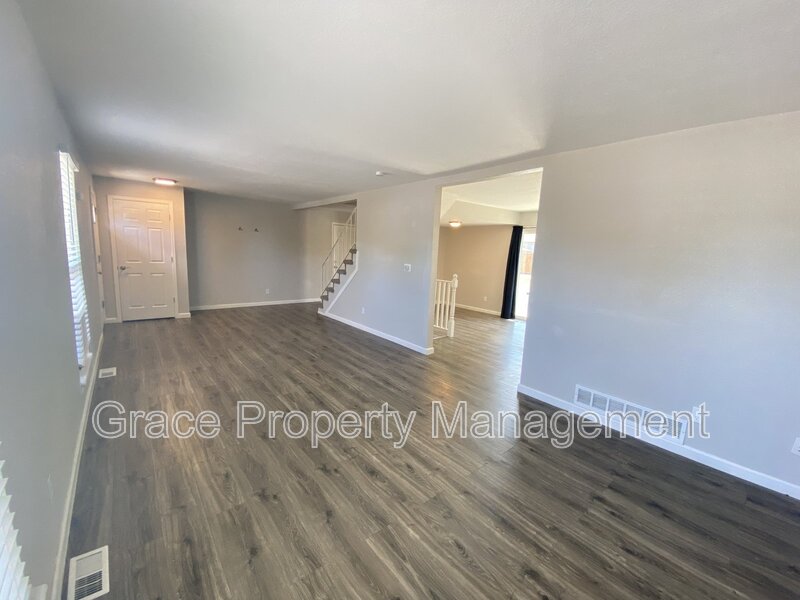 9371 BELLAIRE DR