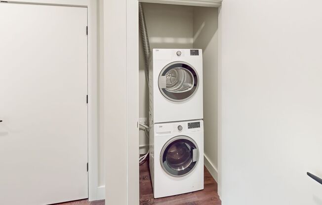 1 bed, 1 bath, 580 sqft, $2,855, Unit 208