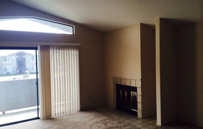 2 beds, 2 baths, 950 sqft, $1,800, Unit Apt 31