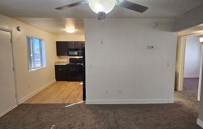 2 beds, 1 bath, 880 sqft, $1,350, Unit 206