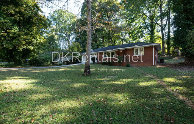 3 beds, 2 baths, 1,160 sqft, $1,900