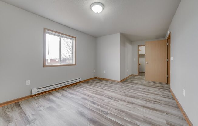 3 beds, 2 baths, 1,150 sqft, $1,599, Unit 1698 - 207