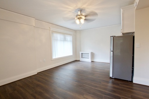 Studio, 1 bath, 398 sqft, $1,350, Unit 0515