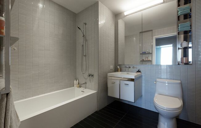 3 beds, 2 baths, 1,400 sqft, $10,995, Unit 75E