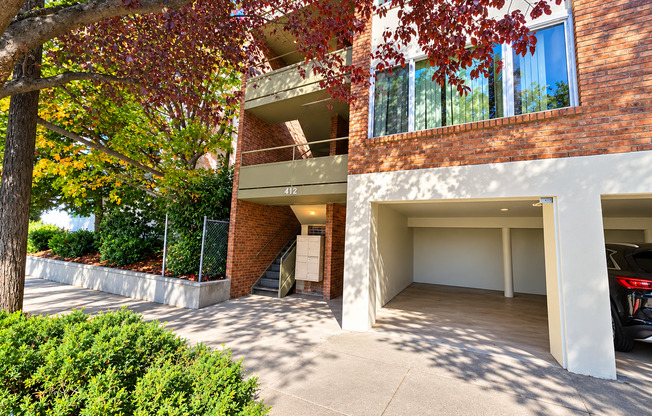 412 W MERCER APARTMENTS