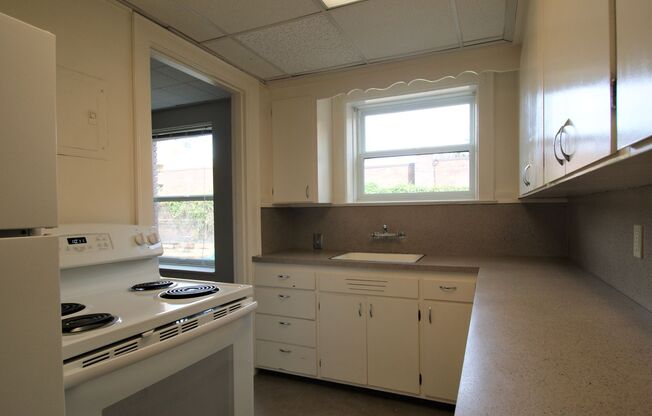 1 bed, 1 bath, 540 sqft, $1,350, Unit 115