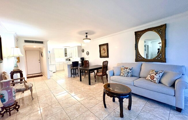 20500 W Country Club Dr