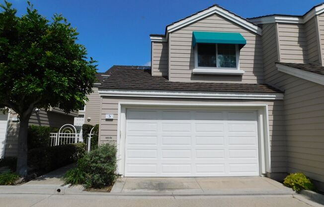 Gated Lake community 2 bed, 2.5 bath home.
