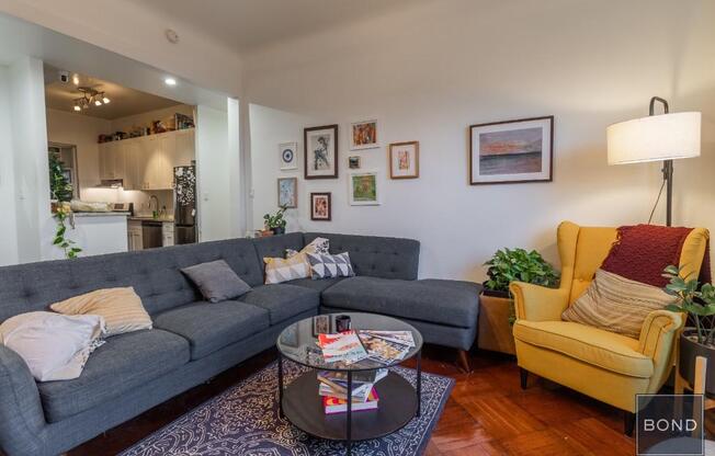 227 RIVERSIDE DR