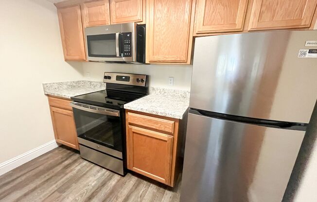 2 beds, 2 baths, 986 sqft, $1,600, Unit 445-113