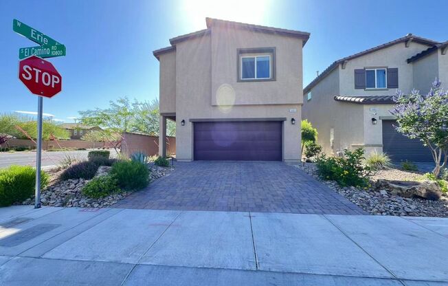 Gorgeous 2 story 2 car garage with 4 Beds