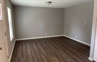 1 bed, 1 bath, 750 sqft, $875, Unit 4