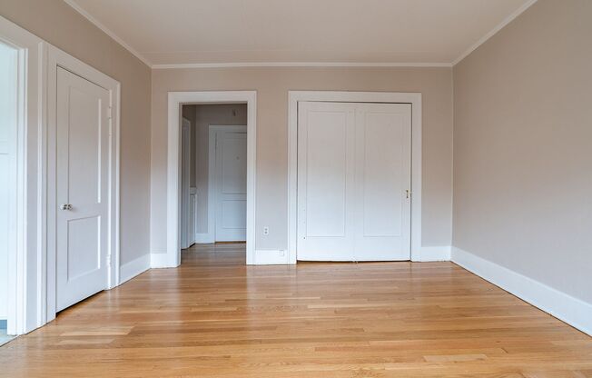 Studio, 1 bath, 390 sqft, $1,050, Unit 01 - 210