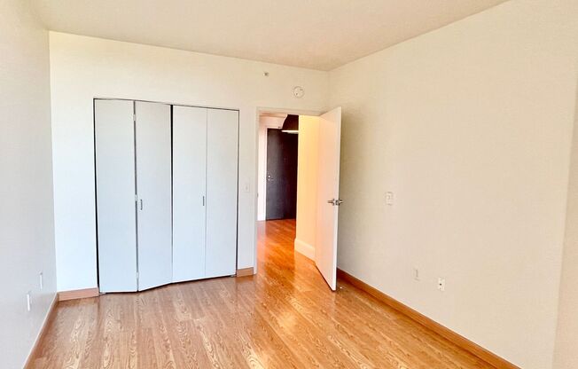 2 beds, 2 baths, $5,800, Unit Unit 520