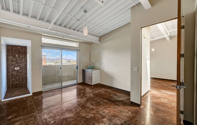 1 bed, 2 baths, $1,750, Unit 409