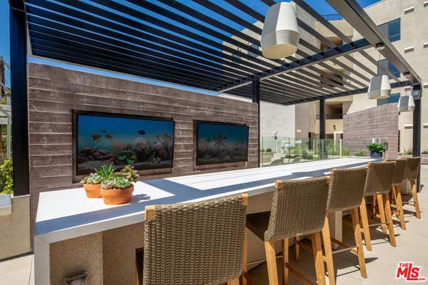2 beds, 2 baths, 971 sqft, $4,752, Unit 205W