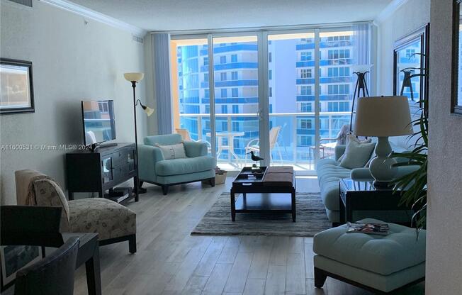 2501 S OCEAN DR