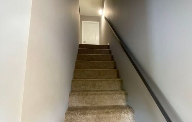 2 beds, 1.5 baths, 1,200 sqft, $1,900, Unit 8130-07