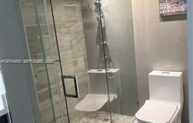 2 beds, 2 baths, $3,550, Unit # 423