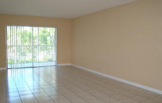 2 beds, 2 baths, $1,950, Unit 302