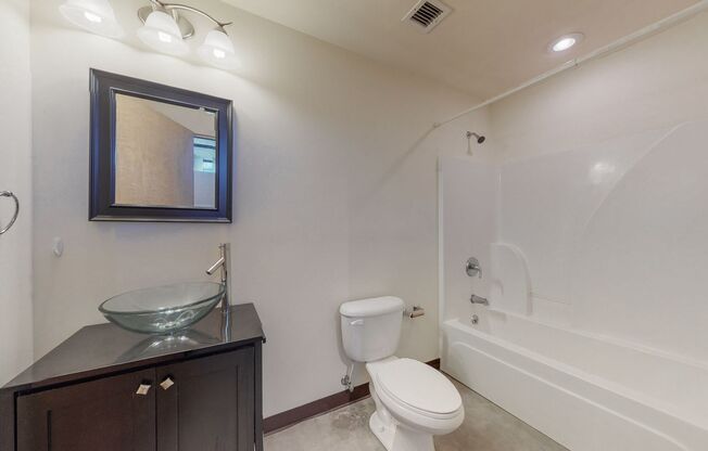 2 beds, 2 baths, 1,158 sqft, $1,550, Unit 411