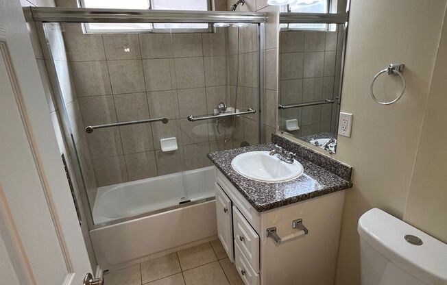 1 bed, 1 bath, 652 sqft, $1,900, Unit Apt 18